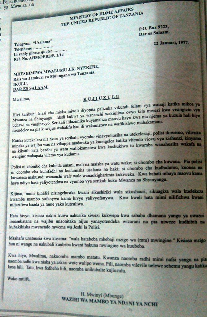 Barua ya kujiuzulu ya Mzee Mwinyi akiwa Waziri wa Mambo ya Ndani kufuatia vitendo vya Jeshi la Polisi huko Mwanza na Shinyanga inapaswa kuhifadhiwa kwenye makumbusho ya TAIFA, kuandikwa kwa herufi kubwa zinazosomeka kirahisi na kuninginingizwa kwenye kila Kituo cha Polisi hapa