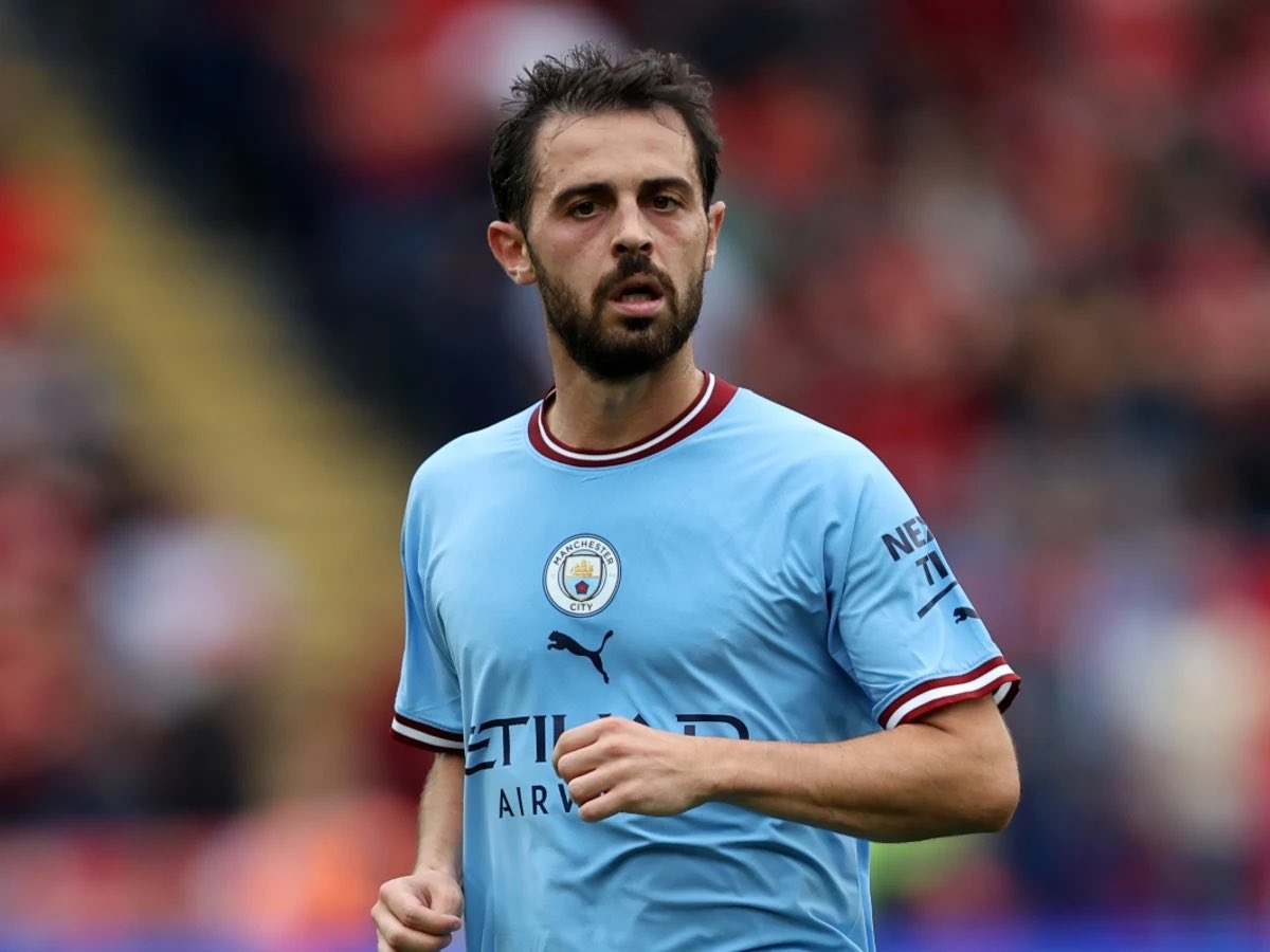🎙️ BERNARDO SILVA DESAFÍA AL REAL MADRID

🗣️ “Si no tuviera a Modrić, Kroos, Vinícius o Benzema no ganaría nada, porque la camiseta no lo hace por sí sola”

💬 “No les tenemos miedo, ¿por qué deberíamos temerles?”