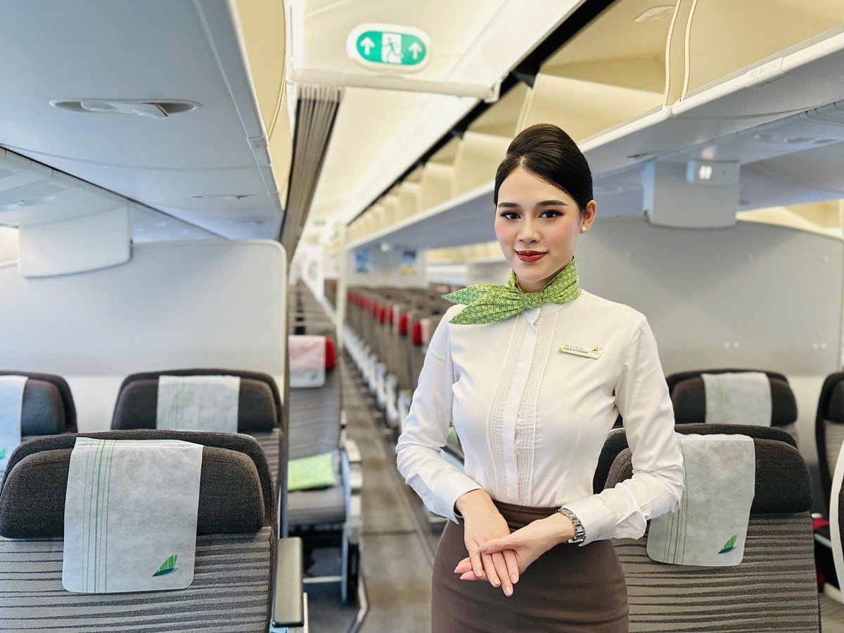bamboo_airways's tweet photo. Have you decided where to explore this summer? Bamboo Airways is right here waiting for you! ✈️
#BambooAirways #Fly_Bamboo #More_than_just_a_flight https://t.co/ikOi0pv6ul
