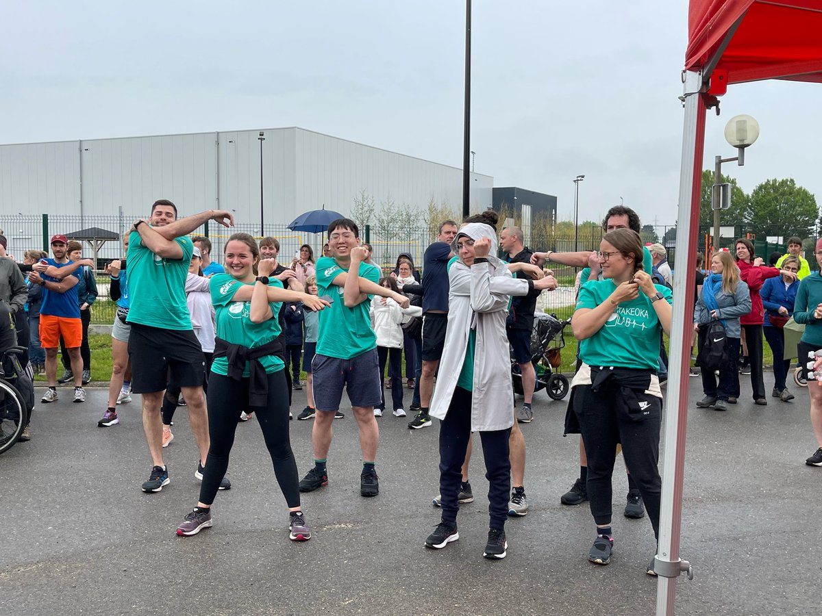 TakeokaLab's tweet photo. Takeoka Lab had a blast participating in the Wings For Life World Run! In this unique race, all entry fees and donations go to spinal cord research. Big thanks for @Annemie8  for organizing this amazing and successful event in Geel! #wingsforlifeworldrun 
@WFLWorldRun https://t.co/0t8Jjx3qpH