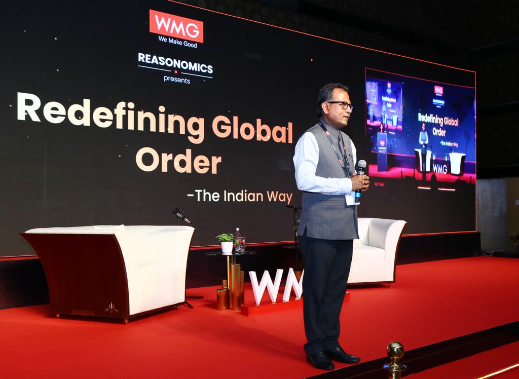 WMG_GROUP's tweet photo. Adding to this was the number crunching by Mr. Nilesh Shah and the grace & humility of His Highness Yaduveer (Maharaja of Mysore).
@NileshShah68 #mysoremaharaja #wmggroup #WMGElite #CFOForum https://t.co/0rdgr6yoE9