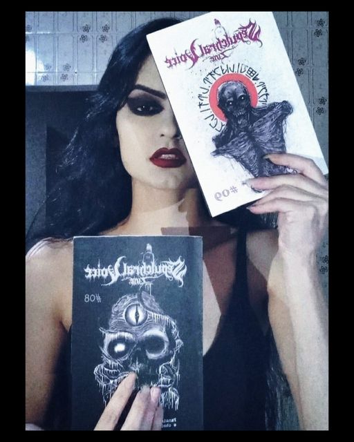 Nara dando aquela força para o fanzine!

#fanzine #zine #sepulchralvoicezine #diy #underground #fanzines #metal #zines #metalzine #metalunderground #metalzines #onlypaperisreal #sendbackmystamps