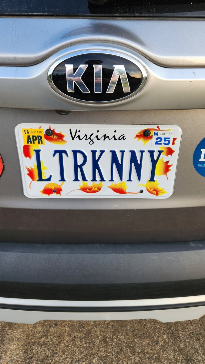 KenneysaurusRex's tweet photo. @LetterkennyProb Got my new plates.... https://t.co/CpRxLmi1YC