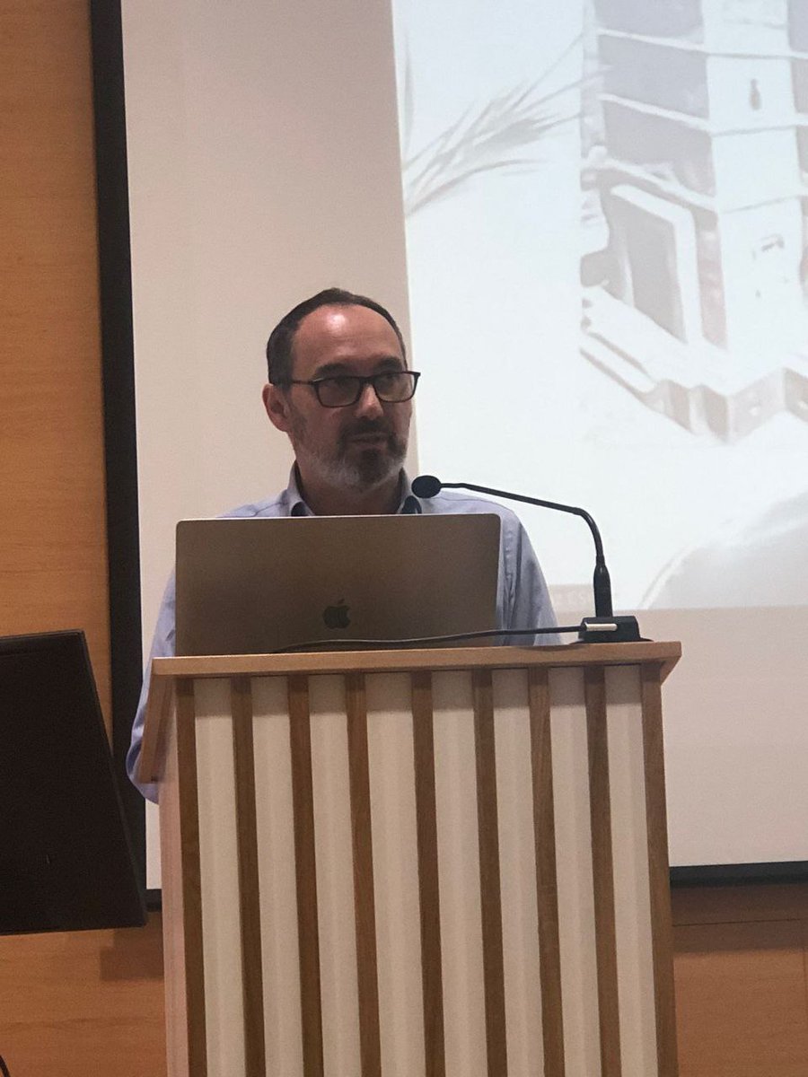 iaa_csic's tweet image. Ignacio Blanquer (@iblanque), en representación de @CienciaGob,  felicita a la comunidad astronómica por la reciente adhesión de #España a @SKAO y destaca el papel fundamental de la European Open Science Cloud en la implementación de la #CienciaAbierta
#EOSC #IAA_SKAO_OpenScience