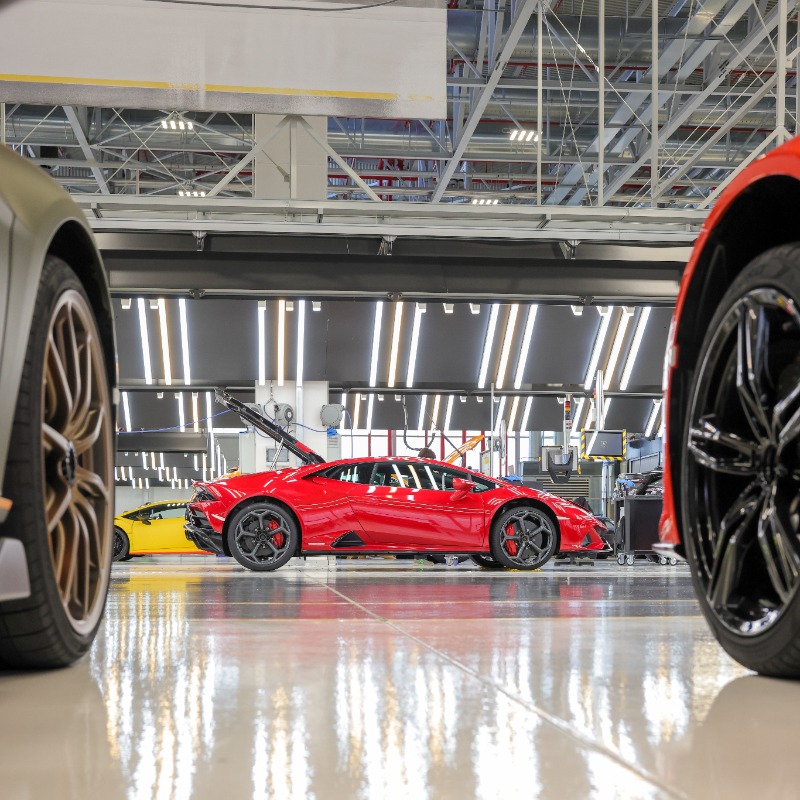 Lamborghini's tweet photo. Going beyond is what gets you incredible results. Our 2023 first quarter figures are here to prove it, with record deliveries, revenue and operating income.
Discover more.
#Lamborghini #DrivingHumansBeyond
CO2 Emission and Fuel consumption combined: https://t.co/MLO6PI23fq