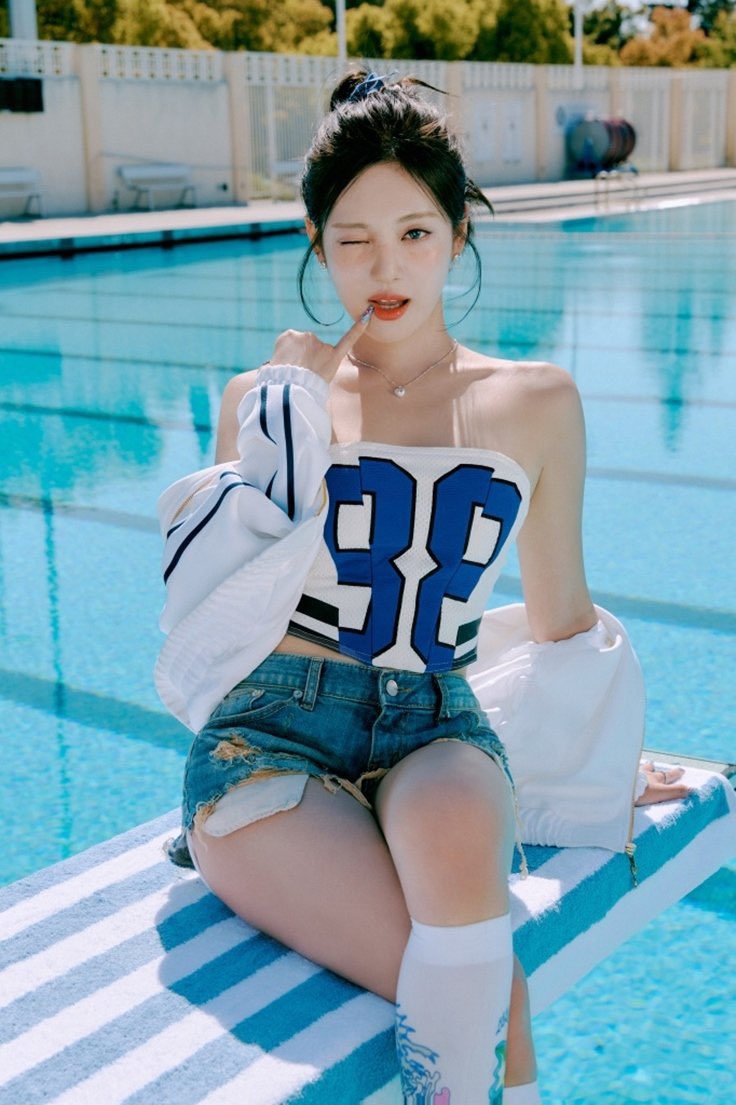 aespapic's tweet photo. #aespa Melon Magazine Exclusive Photos https://t.co/khrVk89Mud
