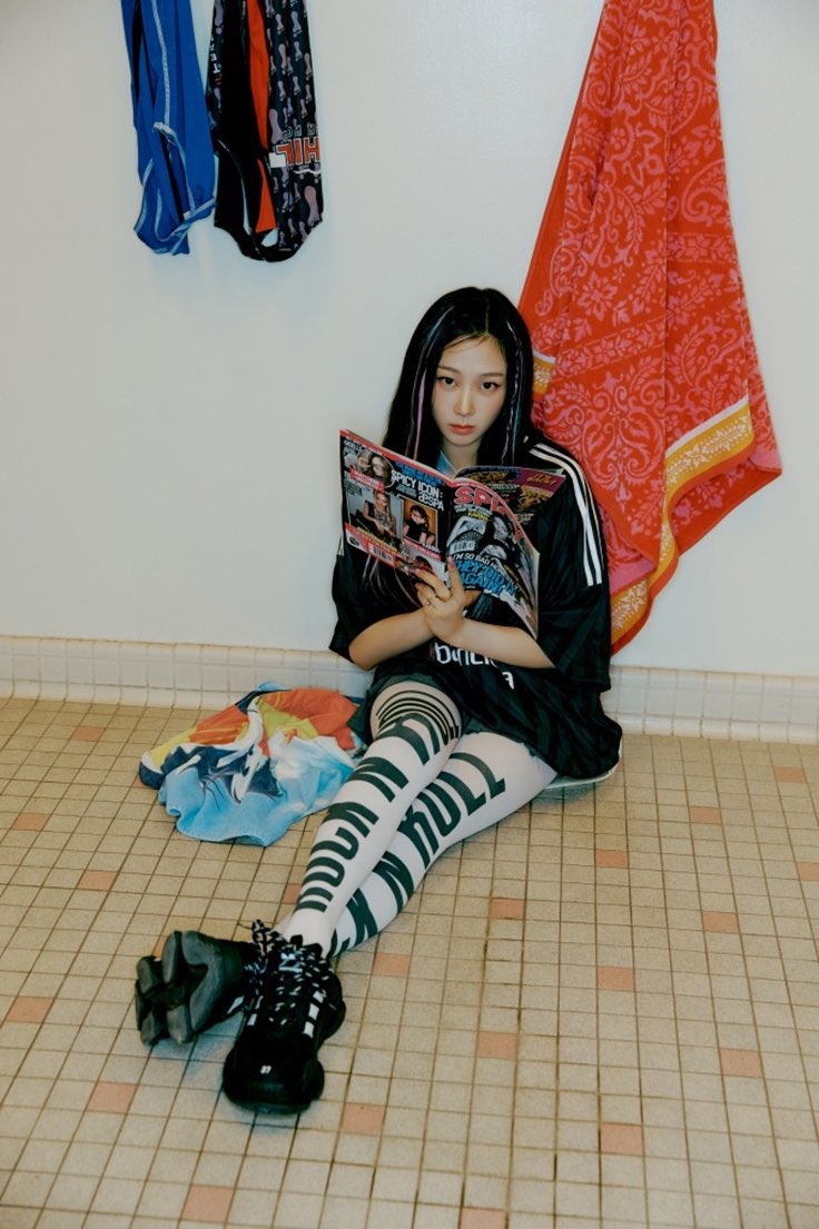 aespapic's tweet photo. #aespa Melon Magazine Exclusive Photos https://t.co/khrVk89Mud