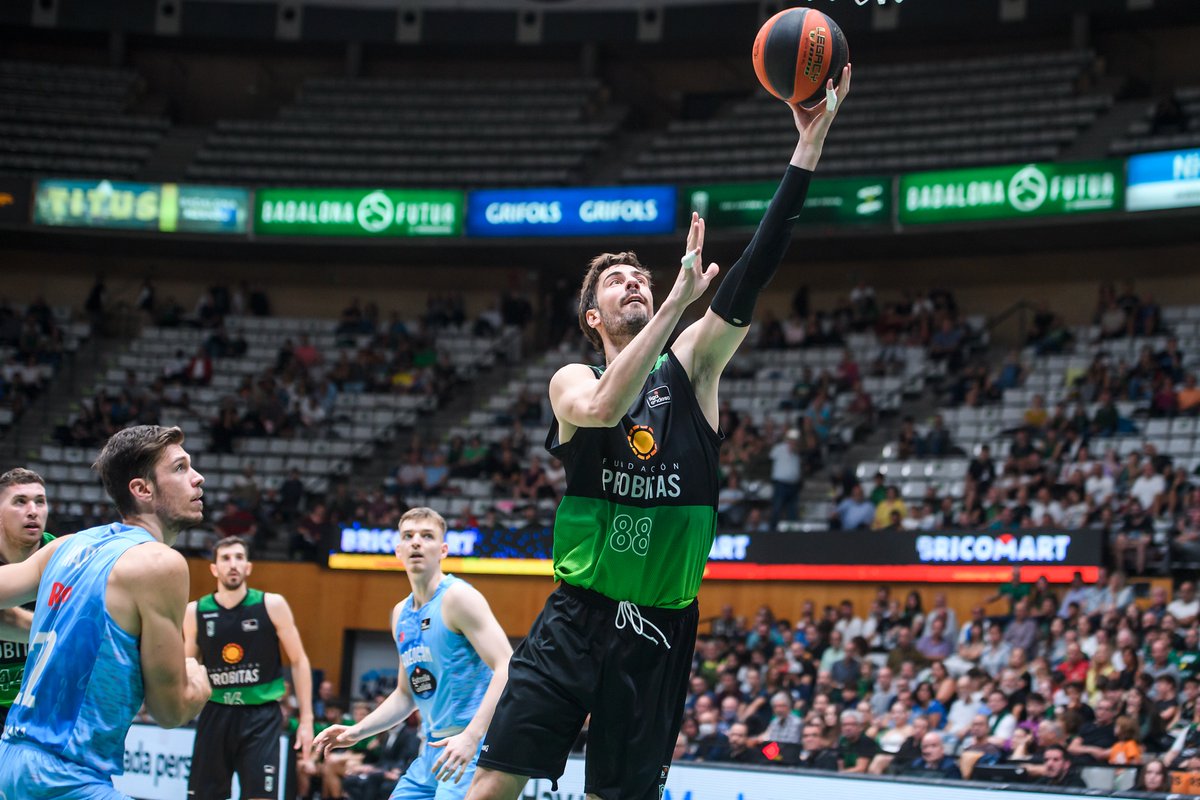 Avui els vots per l'#MVPMovistar valen doble!

⭐️ <a href="/AnteTomic404/">Ante Tomić</a> #MVPMovistar 

🔁 Cada RT és un vot!

#BadalonaÉsFutur