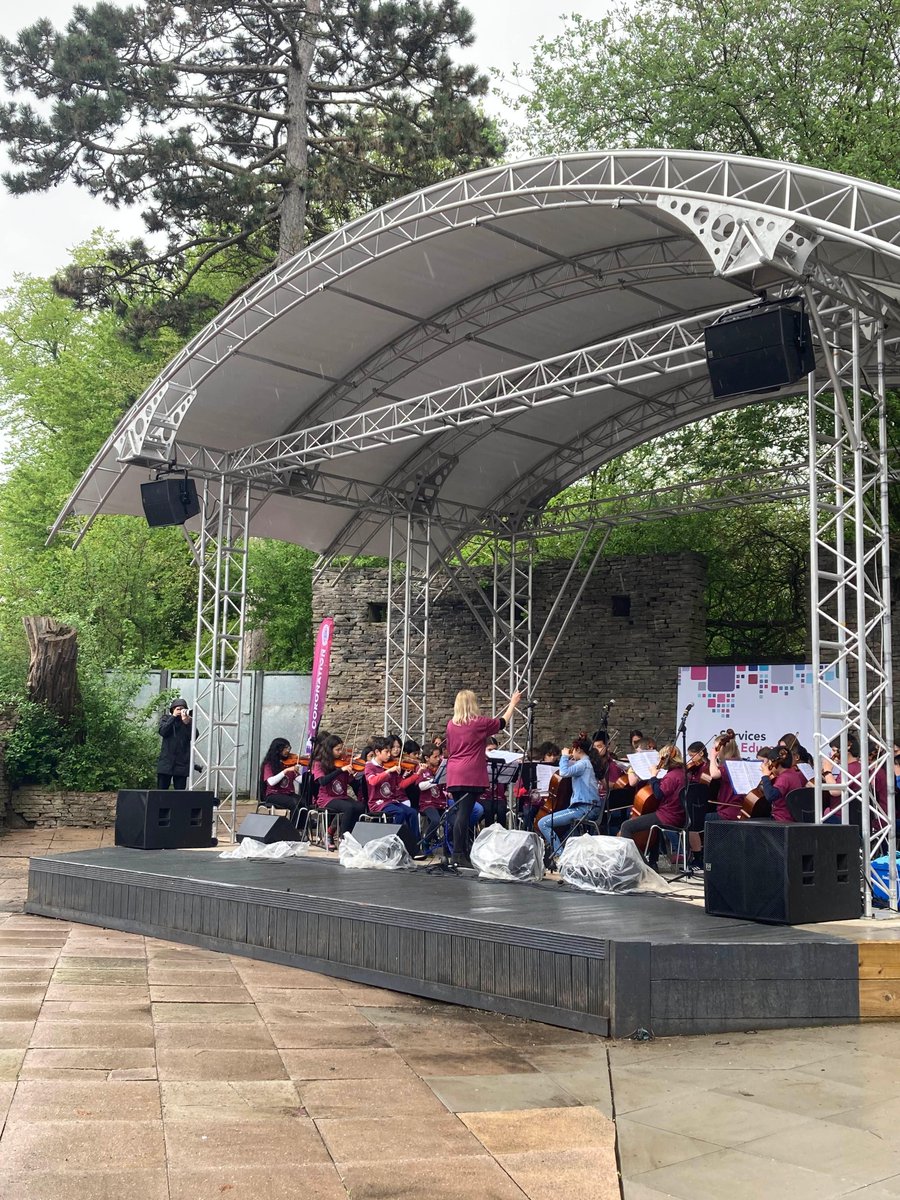 SFE_Tweets's tweet image. Our #SFEensembles have officially taken to the stage, and it’s safe to say session 1 is off to a fantastic start 👏  @SFE_MS

#SFEensembles #KingsCoronation #ACESupported