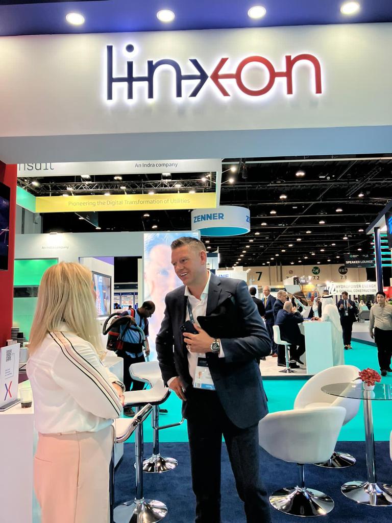 Linxon_Company's tweet photo. We are very excited to be exhibiting at #WUC in Abu Dhabi, demonstrating our broad offering in the transmission and electrification segments and meeting clients from Middle East and other parts of the world. Come and see us in Hall 6, stand 6450!
#WUC #utilities #epc #experise https://t.co/qk9WkMvaIW