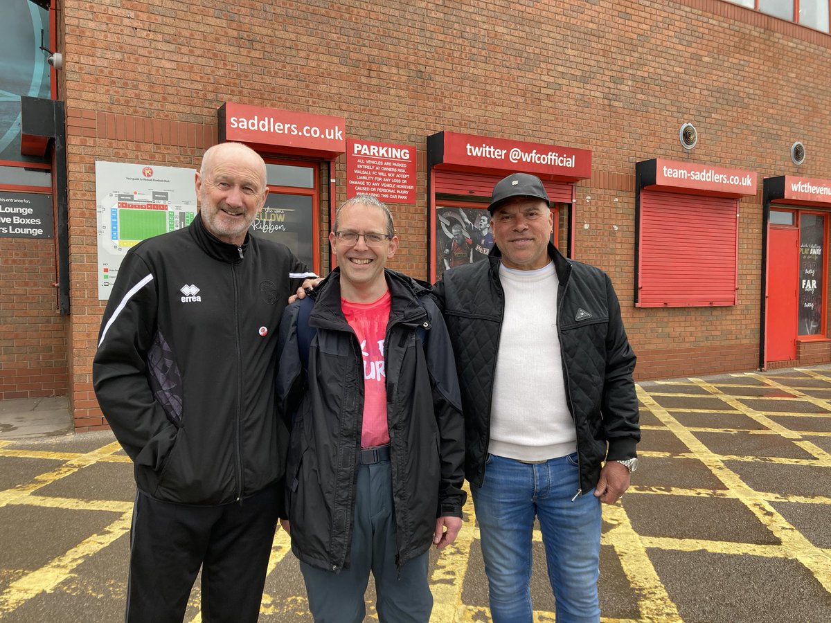 Let’s finish it!
Walking between football stadiums in Birmingham, the Black Country, and Solihull to raise funds for <a href="/CureLeukaemia/">Cure Leukaemia</a> 
Joined by two Saddlers legends! 

justgiving.com/fundraising/Si…

<a href="/WFCOfficial/">Walsall FC</a> #WFC #saddlers #UTS