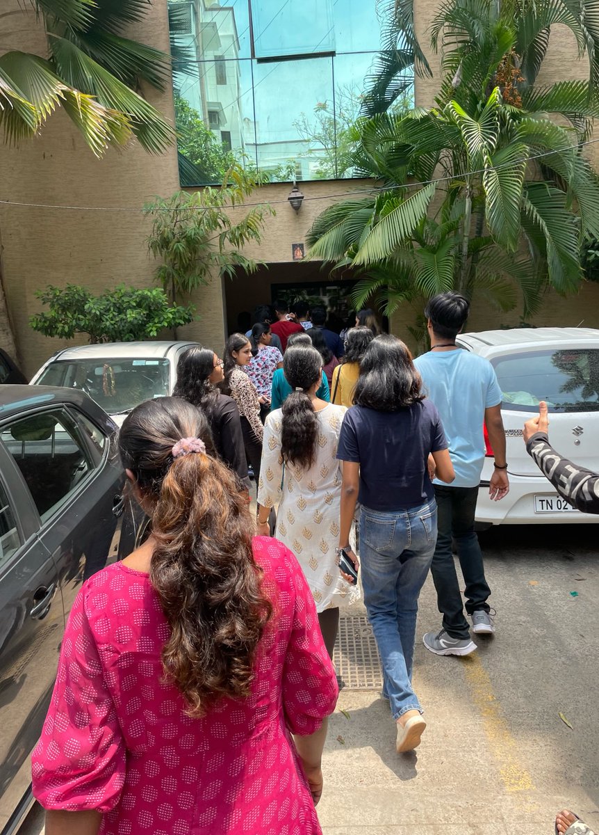 MadStreetDen's tweet photo. Summertime βοΈ at MSD means itβs time for #InternWeek!
We have a jam-packed week ahead with games, info sessions, AMAs and parties of course! Watch this space for all the #MAD action π¬ https://t.co/p1XvPbiCFC