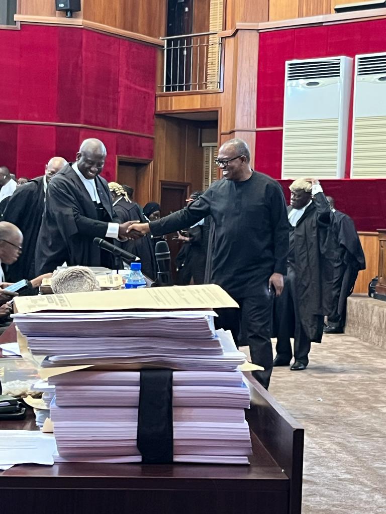 #tribunal The Emperor, The Champion, The Lion is here, His Excellency Peter Obi. Let the hearing begin, we are reclaiming this mandate.

#Obidientmovement irev #TiwaKingsCoronation Lekki phase 1 #Succession #demol  coronation Grammy Tems Akpabio