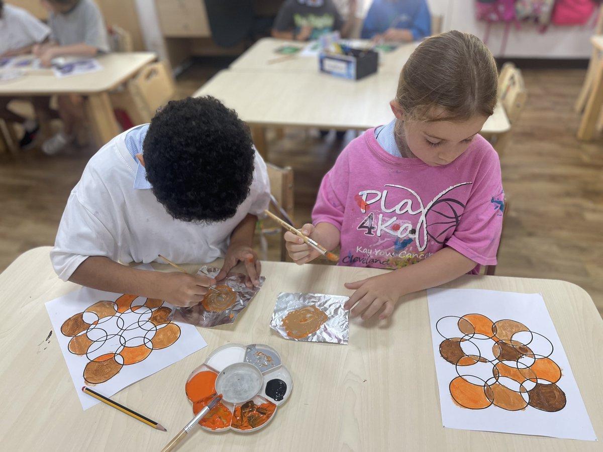 JESS Primary Year 2 (@jessprimaryyr2) on Twitter photo We put our colour mixing skills to the test today, creating shades, tints and tones of favourite colours. Well done Year 2! 🖌️👩🎨🎨<a href="/JESSDubai/">JESS Dubai 🇦🇪</a> <a href="/JESSPrimary/">JESS Primary</a> We put our colour mixing skills to the test today, creating shades, tints and tones of favourite colours. Well done Year 2! 🖌️👩🎨🎨<a href="/JESSDubai/">JESS Dubai 🇦🇪</a> <a href="/JESSPrimary/">JESS Primary</a>