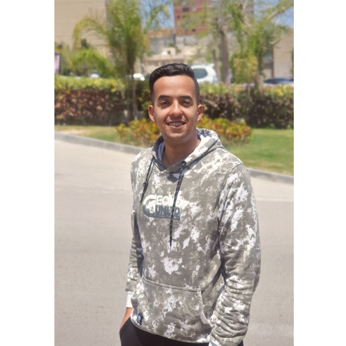 captainzaidan's tweet photo. #NewProfilePic
♥️😌 https://t.co/A9fbQlGwF3