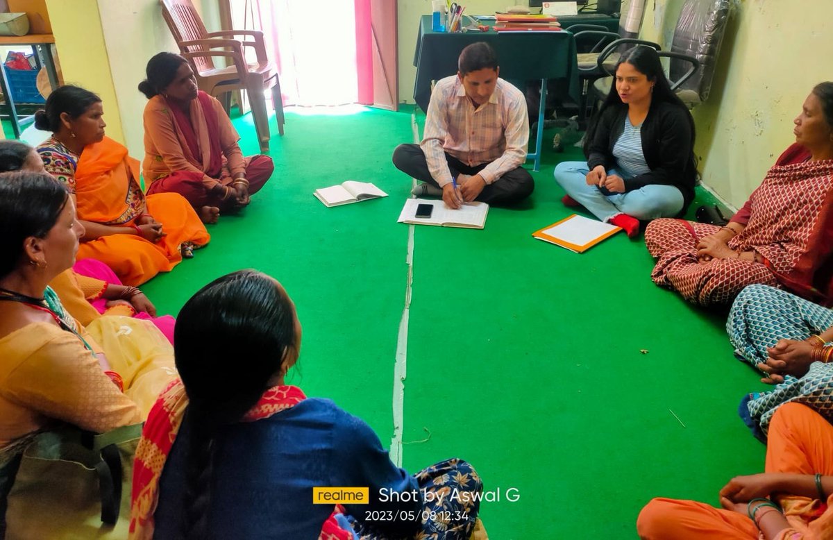 REAPUttarakhand's tweet photo. REAPPauri: Participated in a #BoD meeting of #Pratigya_SRC, Kaljikhal. The #discussion was held on #Seed_Demand, #Monthly_Business, & #Staff_Selection. Apart from this, the survey of #ultra_poor_members was also conducted at the SRC's office.
@REAPUtta… https://t.co/PHdhj3rf4f