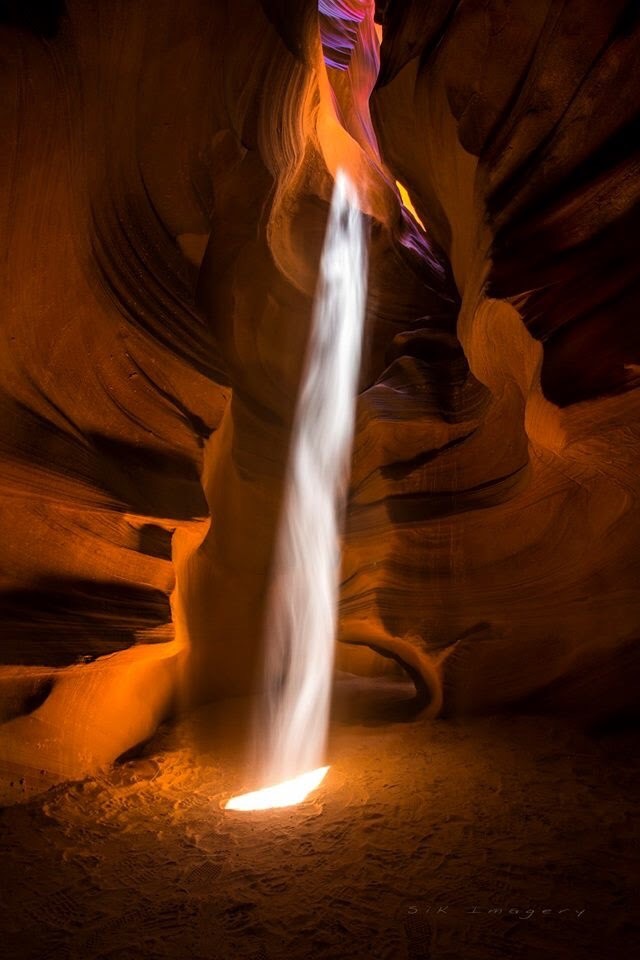 Another #SiKPhotoChallenge is here! The theme was #LightandShadows. 
I couldn’t shoot specifically for it, this time You know I try to. 🫣🫠
Here’s an older shot that fits.
#AntelopeCanyon! The way the #light shone down and cast #shadows on the #sandstone walls is just gorgeous!