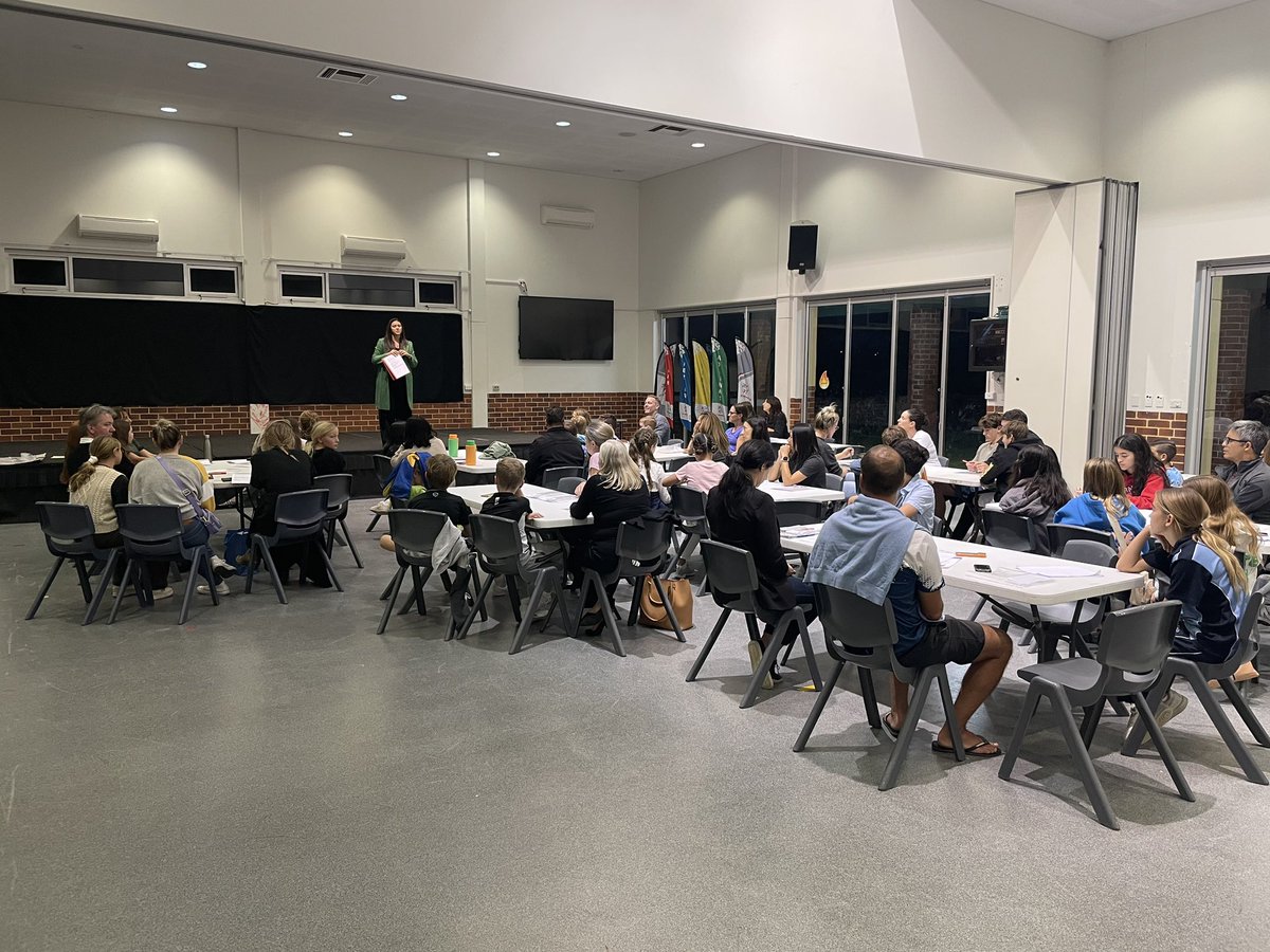 boldingleon's tweet photo. Thank you @KarenPertile for facilitating the St Dominic and Our Lady of Good Counsel Parish Confirmation Parent/ Child workshop this evening. Journeying together as one community of faith. https://t.co/ggat7SwYLd