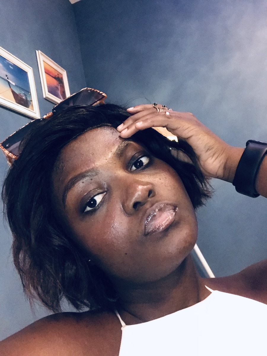 HomadiAngebell's tweet photo. Focus on me👌🤝I’m positivity 🔐🖤🦋🦋 https://t.co/o9yZDf39Vy