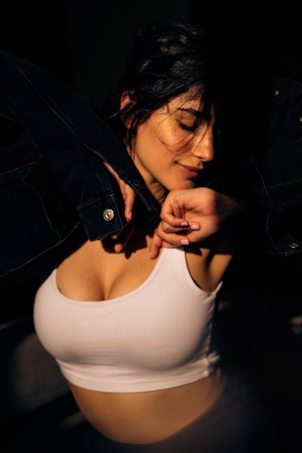 FvmRcUIaIAMWcXb?format=jpg&name=900x900