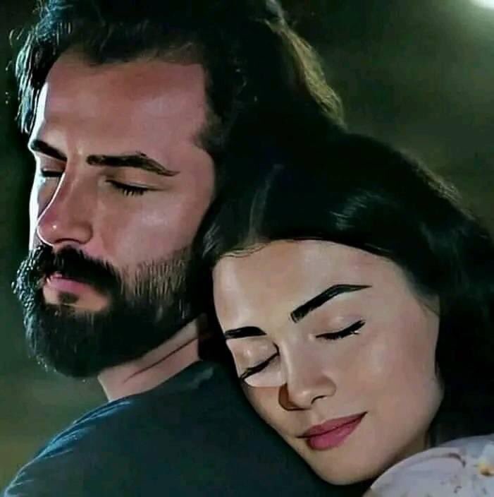 Maryem_sidi's tweet photo. هل يمكن للإنسان أن ينسى شخصااااا. أحبه يوما..!!

😔 https://t.co/9FVpGIO7bI