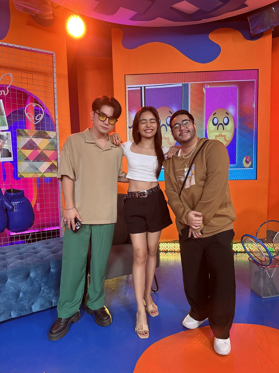 thomasites_'s tweet photo. #PPLetsHaveFun ngayong Monday with Gello Marquez, Vivoree, and Igiboy!
See you, VFFs! ๐ซถ๐ป https://t.co/HcFxhYpBMm