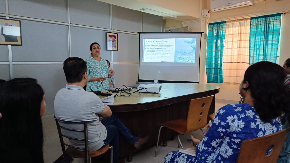 rgvnho's tweet photo. Talk on climate change concerns by Tamara Law Goswami on climate change in relation to Rgvn activities.

#Rgvn #climatechange https://t.co/MYQ9D32gIb