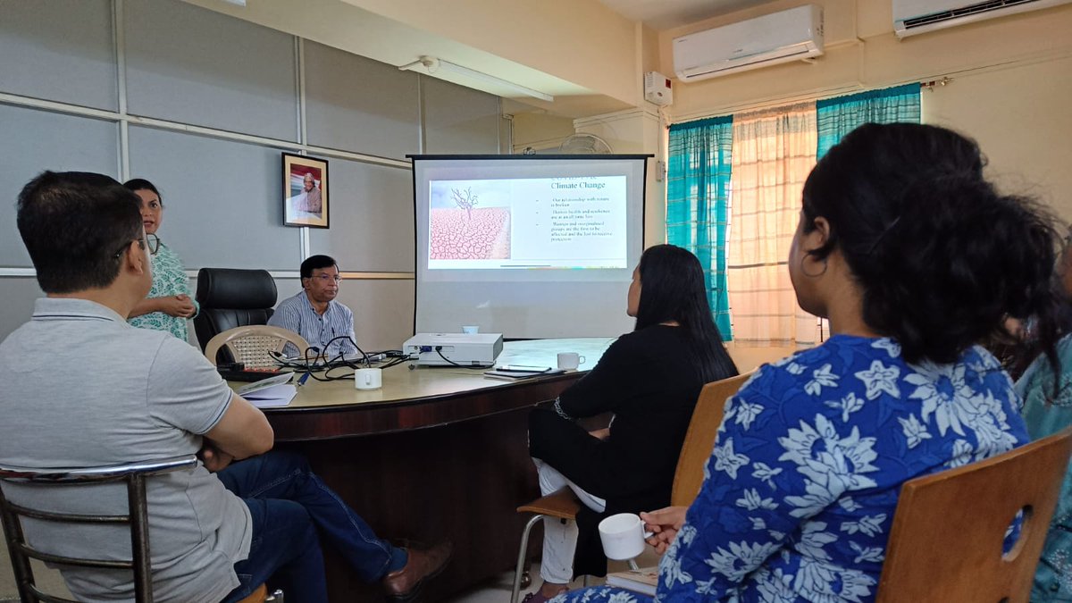 rgvnho's tweet photo. Talk on climate change concerns by Tamara Law Goswami on climate change in relation to Rgvn activities.

#Rgvn #climatechange https://t.co/MYQ9D32gIb