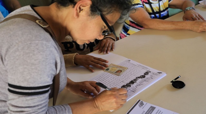 VTVcanal8's tweet photo. Vicepresidenta Sectorial Gabriela Jiménez supervisó Consulta Popular Miranda 2023

#ConMaduroMásCerca

https://t.co/OtPV2xeRBf https://t.co/6KRg4cR9py