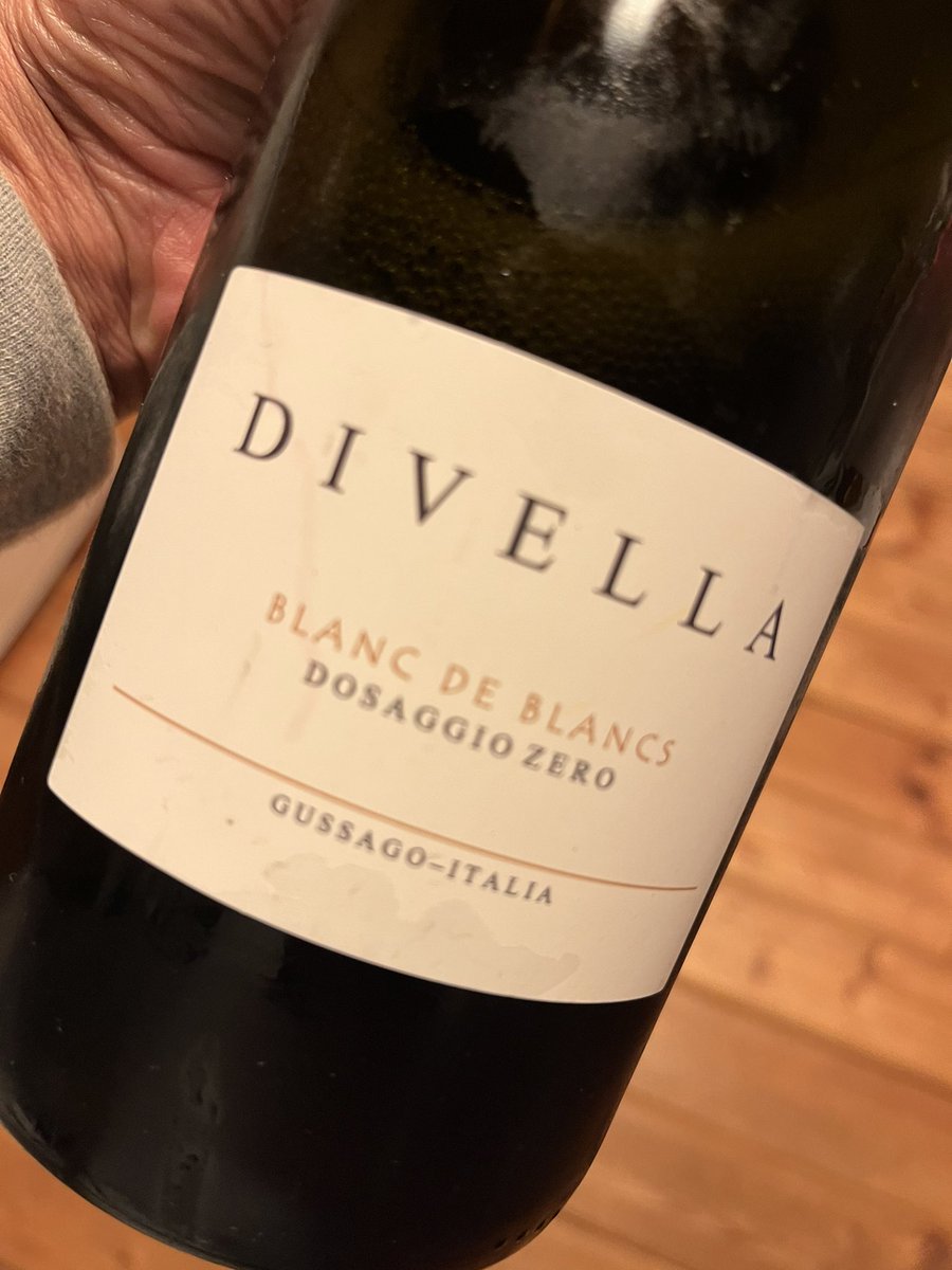 Angelo07201's tweet image. おつかた❗️
お気に入りのDivella😘
Blanc de Bancs うーま
#divella #DKMCN #sasala #misola #aoyama