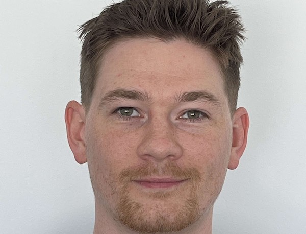 Stephan is a problem solver, whether it's calculation errors in the heavy equipment, scorched components in the prototype or emotional support for colleagues. Always with his sleeves rolled up &amp; getting his hands dirty. Welcome to #team C1 dear Stephan linkedin.com/in/stephan-ost…