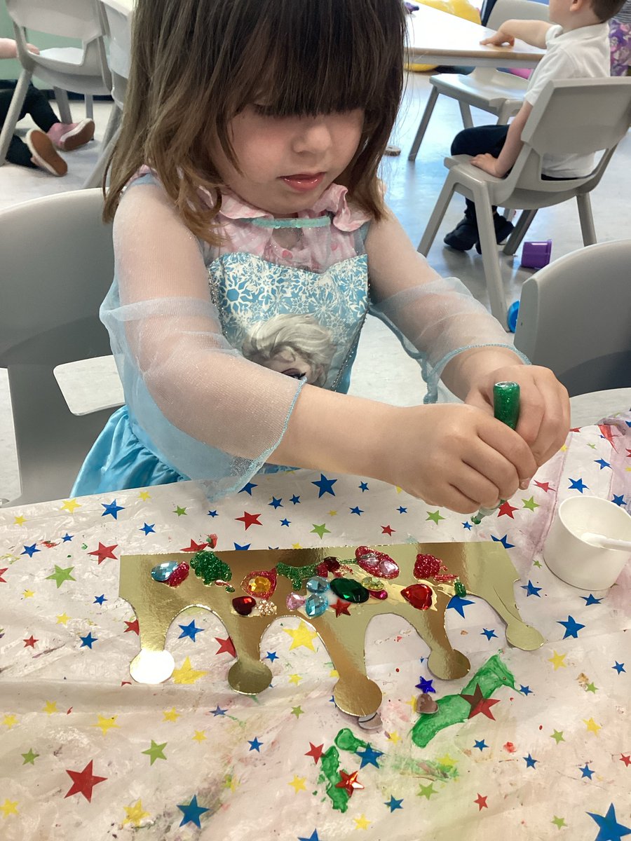 BridgeEaston's tweet photo. Apple Class have enjoyed lots of red, white and blue themed activities this week to celebrate the King’s Coronation. We have made sparkly crowns, created a class collage, made our own flags and decorated our own bunting for the school’s tea party. https://t.co/HdCktefX1e