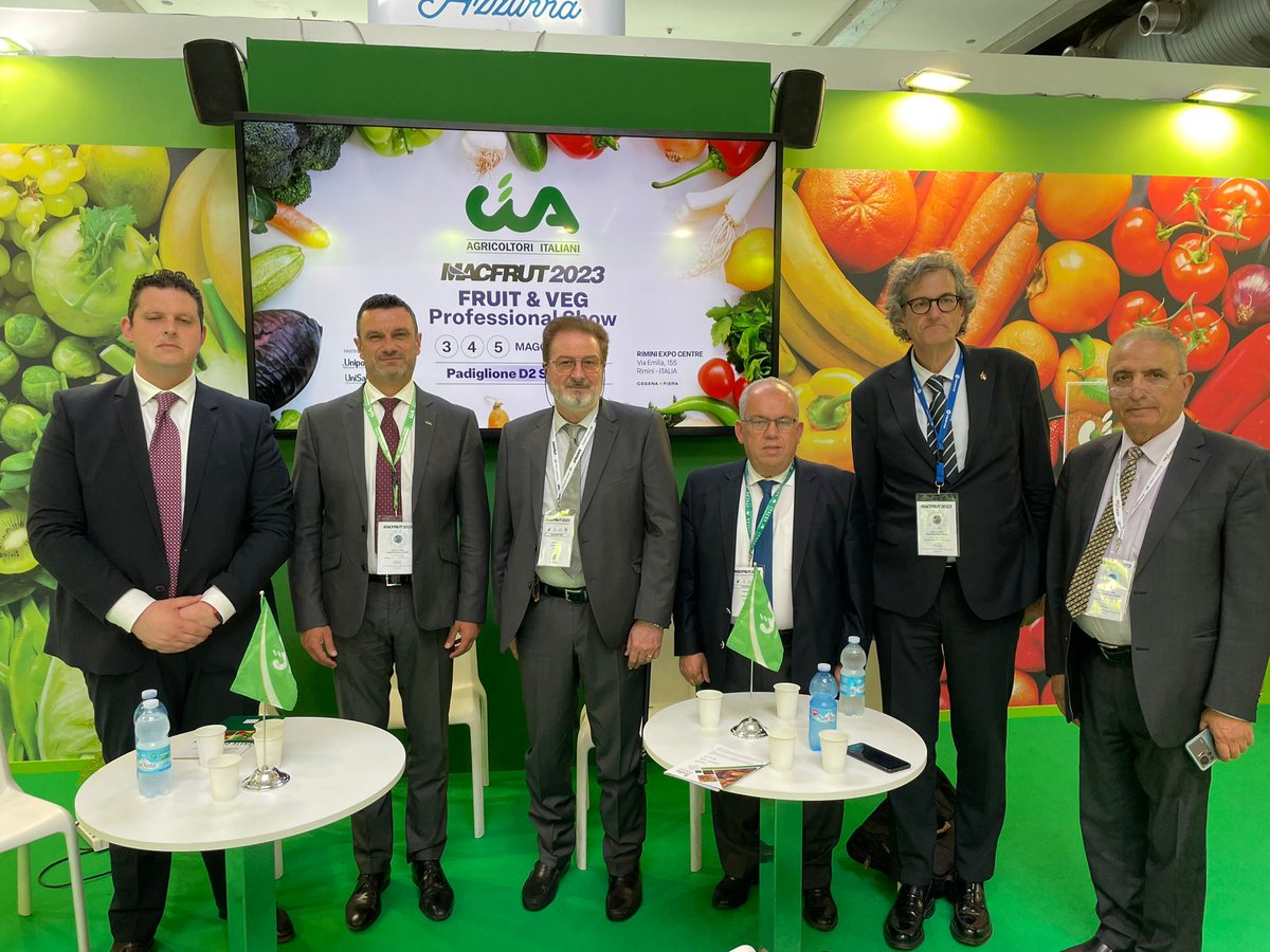 Josmeproject's tweet photo. #JoSME Enterprises had an amazing time attending #Macfrut2023 showcasing their latest products and services related to the fruit &amp; vegetable industry, besides the opportunity to connect with industry experts, B2B, and gain valuable insights into emerging trends &amp; best practices. https://t.co/R5H6ZEicwY