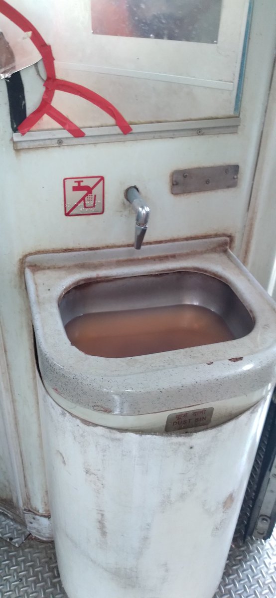 MdNafis36's tweet photo. 15028 Maurya exp Gorakhpur to Hatiya
Coach no, S2 today scene please issue the cleaner  coach no S2 13 /MB, Md Nafis Alam 
@RailwaySeva @Indianrailway @Irctofficial @Railwayhelp https://t.co/BQGzrd02PX