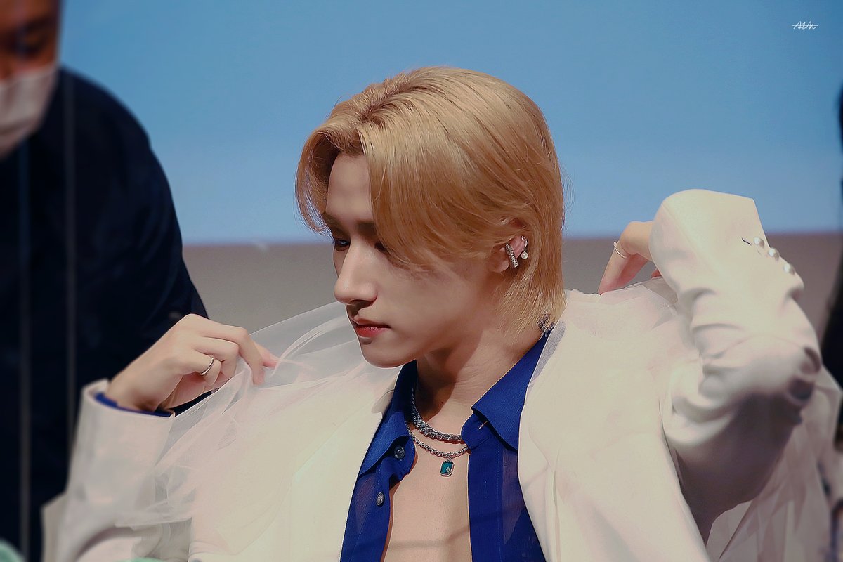 aimimx's tweet photo. 220508 위드뮤 대면 팬사인회 
#몬스타엑스 #MonstaX #아이엠 #창균 #IM
@OfficialMonstaX https://t.co/In9b39hq03