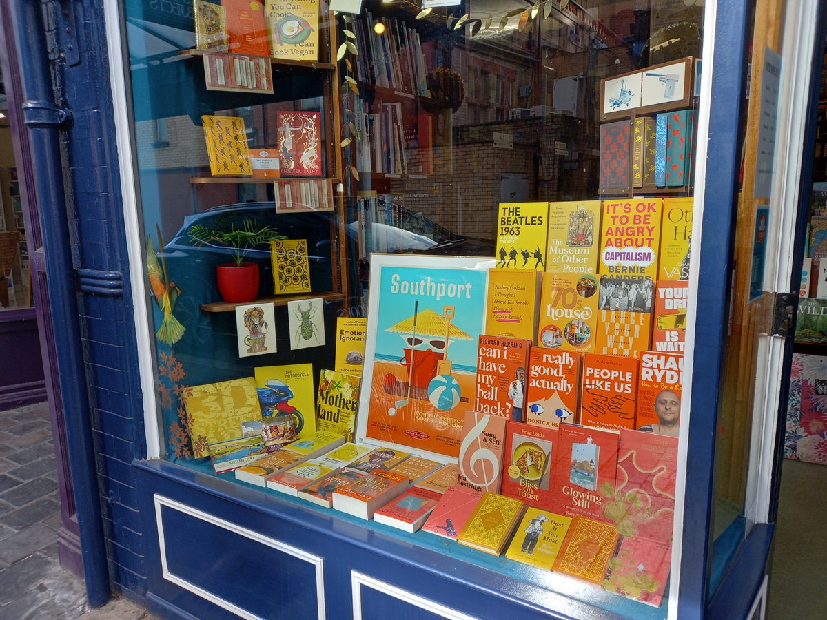 BroadhurstBooks's tweet photo. We have gone for a splash of colour with our latest window display, with a range of books whose sole qualifier to feature is that they be yellow or orange in hue! It has resulted in an excellent & eclectic selection of books, just what we like to see! #BookshopWindows https://t.co/uOquMh8jsX