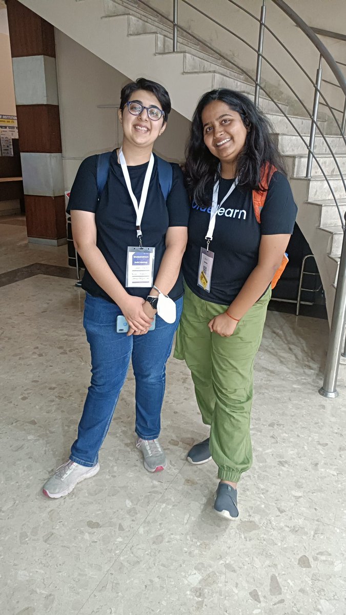amishha0606's tweet photo. Attended a meet-up after soo long. Indeed an awesome one. Thanks @kunalstwt
for organising @WeMakeDevs Delhi Meet-up. Met so many great people like @kaiwalya_
@i_siddhantk
@gaurii09
@gbhateja1519
Learned about opensource & learning in public and yes! had Fun!
#WeMakeDevsMeetup https://t.co/OmdDrVNoZh
