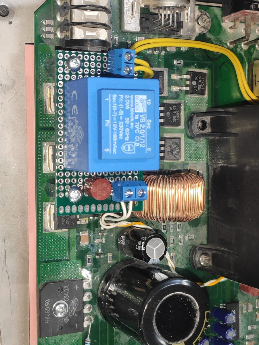 NeledaSL's tweet photo. Reparación de equipo odontológico con integración de placa electrónica.

🌐 https://t.co/ZRL3AaBkDS

📞 956.086.085

#sat #cadiz #jerezdelafrontera #jerez #algeciras #reparacioneselectronicas #odontologo #odontologia https://t.co/J8ebCBc0fs