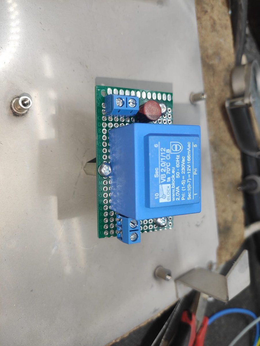 NeledaSL's tweet photo. Reparación de equipo odontológico con integración de placa electrónica.

🌐 https://t.co/ZRL3AaBkDS

📞 956.086.085

#sat #cadiz #jerezdelafrontera #jerez #algeciras #reparacioneselectronicas #odontologo #odontologia https://t.co/J8ebCBc0fs