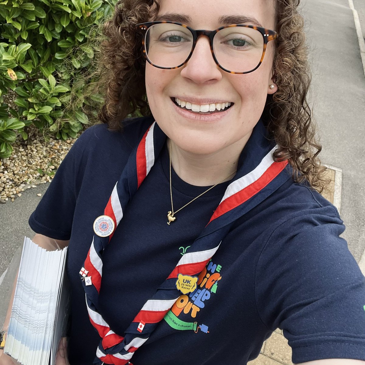 Back from #Coronation duties and out in my District to share the power of volunteering in our communities. Encouraging people to lend a helping hand and get involved in Scouting 😃#TheBigHelpOut @stambournescout @LincsScout @TheBigHelpOut23