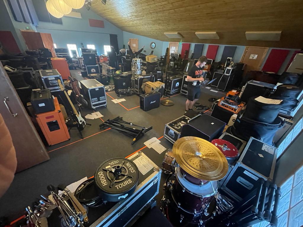 OooshTours's tweet photo. Remember that photo of an empty room I posted the other day? My how things have changed! Great Escape prep well under way, who's the first band you're going to see using all this backline?

@greatescapefest #TGE #Greatescape #grestescapefestival #backlinehire #festival #ooosh https://t.co/3ocHuP13YM