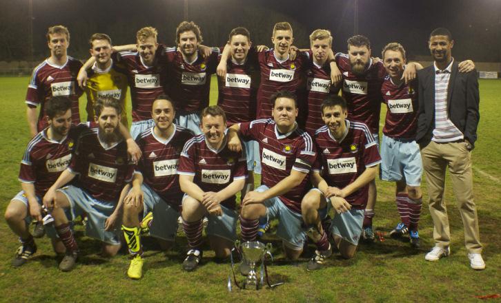 Wansteadground2's tweet photo. @Vincenzo_White likewise, see you there, @MikeFinky @WillBush88 @wilker112 @WestHamFansFC @LukeGray1987 @MattDilworth1 @LYALLOUT @Christophercol @stevelawebr @sgfmann @StudioMD_design @trevez08 @riobarlow @kumbdotcom @chalks77777 https://t.co/QHPi91zOro