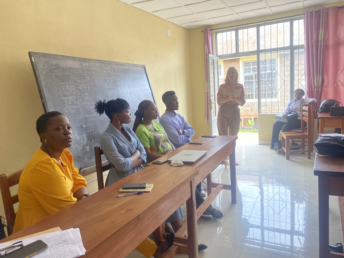 DivinLucBik's tweet image. 🫂@USOS_Antwerpen et @ucbukavu : Une collaboration de longue date et d&apos;un radieux futur! 
ℹ️Pour en savoir plus sur ce partenariat, ci-dessous l&apos;intégralité de la séance d&apos;information qui a eu lieu le 29 avril dernier, à l&apos;UCB (Campus de Bugabo): 
➡️youtube.com/watch?v=3_ufpx…