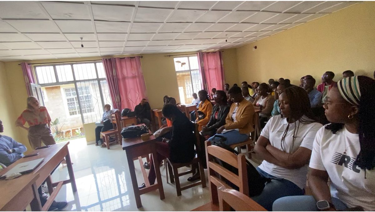 DivinLucBik's tweet image. 🫂@USOS_Antwerpen et @ucbukavu : Une collaboration de longue date et d&apos;un radieux futur! 
ℹ️Pour en savoir plus sur ce partenariat, ci-dessous l&apos;intégralité de la séance d&apos;information qui a eu lieu le 29 avril dernier, à l&apos;UCB (Campus de Bugabo): 
➡️youtube.com/watch?v=3_ufpx…