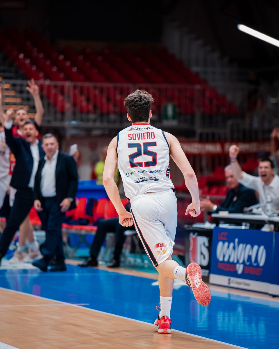 UCC_AssigecoPC's tweet photo. ๐ธ I migliori scatti della partita๐UEB Gesteco Cividale
#almASSImo #SerieA2OldWildWest #LNP #LaNostraPassione @LNPSOCIAL https://t.co/MPJvOI66tI