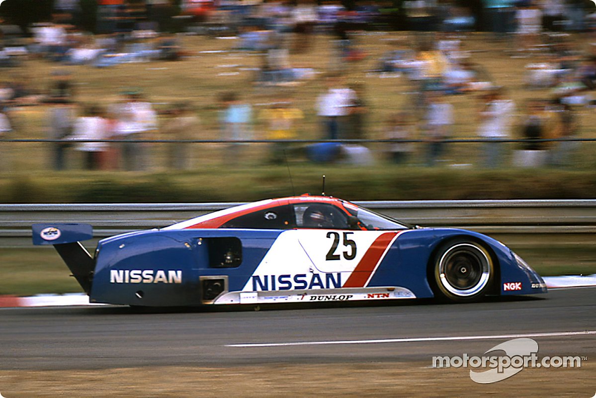 kariki81's tweet photo. 【プロトタイプカー 日産編 ⑩】  
NISSAN R89C
 日産初のカーボンモノコック採用

 シャーシをマーチからT810以来
となるローラカーズ製に回帰し
エンジンを3.5L V8ツインターボの
'VRH35'にスイッチする

WSPC,JSPC,ル・マン等に参戦し
最高位は89年の独ADAC
スーパーカップ第4戦での
優勝 https://t.co/GCrQ805OeV