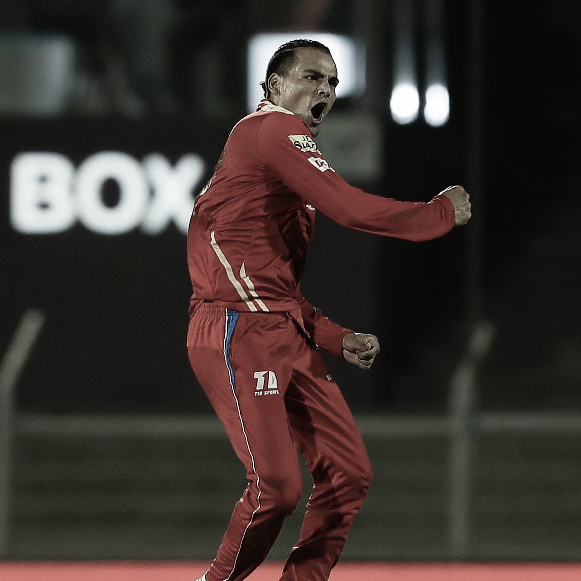 🏟 The Eden Pitch is reported to be dry tonight and hence, beneficial for spinners.

Should be prove to be a golden opportunity, as well as an outing for Rahul Chahar to turn his form around with our fortunes of qualification.

Let’s get that W boys! 🤞☑️

#KKRvPBKS #SherSquad