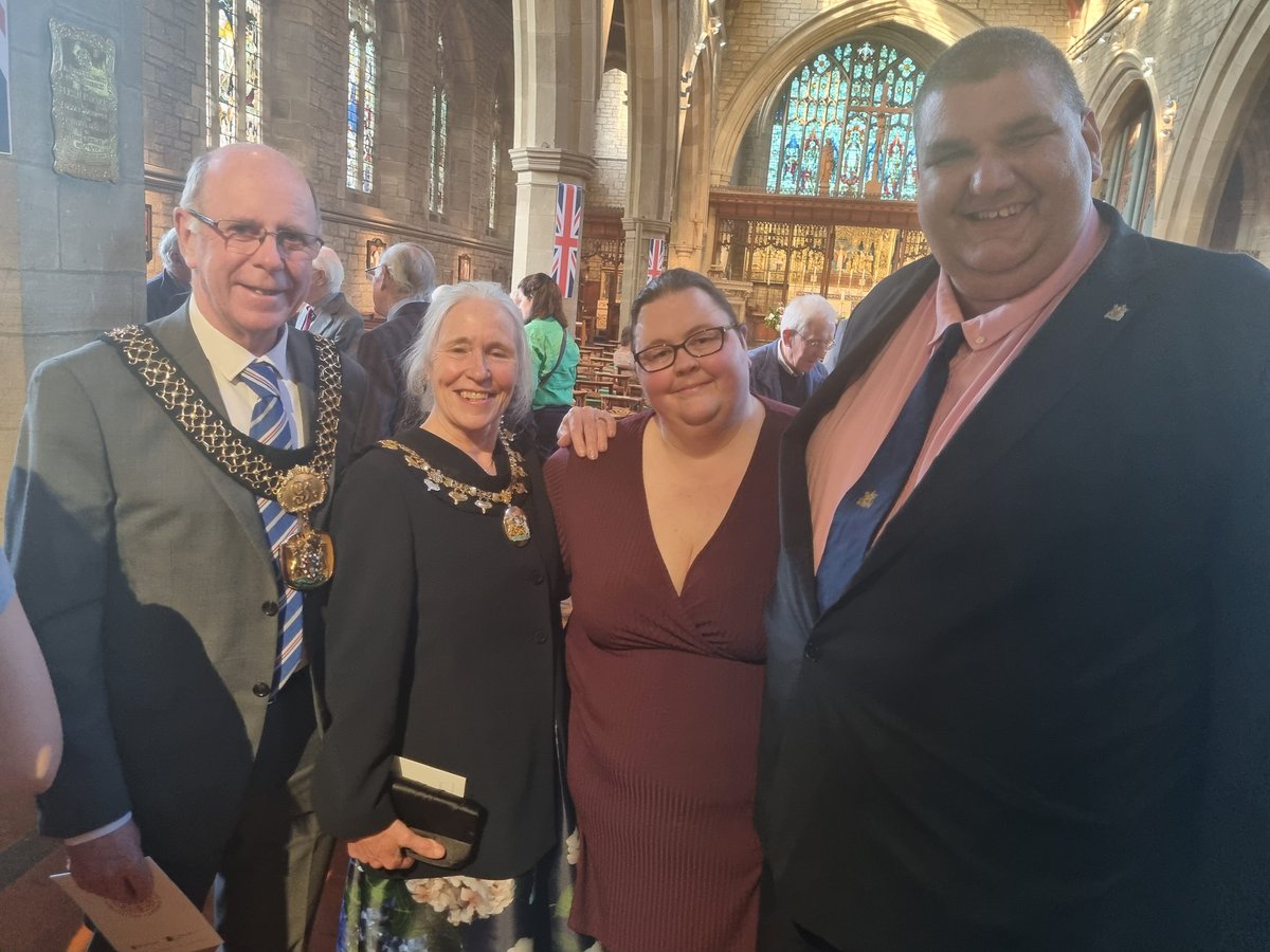 Yesterday attended Ilkley Town Council's Civic Service pf Celebration on the occasion of Coronation of His Majesty King Charles lll at St Margaret Church, Ilkley. @bradfordwest_ @Bfdcathedral @LeedsCofE @SChads1 @LordLtWY @_RobbieMoore @IlkleyChat @toby_howarth @LordMayorBD