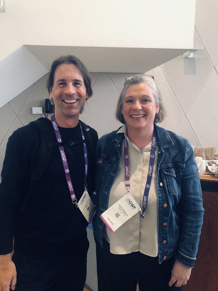 Julie Connelly tweet media