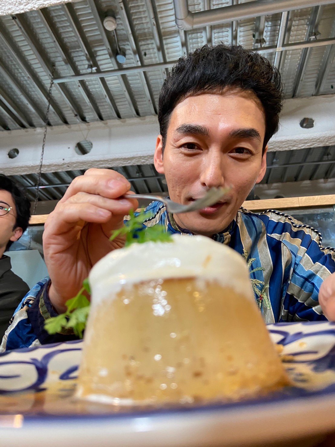 FvmZRjpaEAYXTir?format=jpg&name=orig